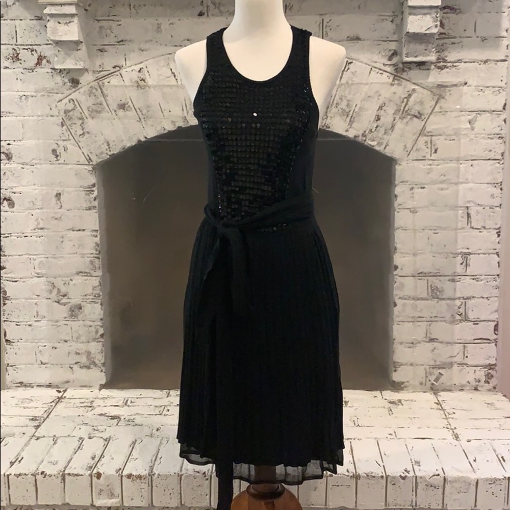 Black IISI dress